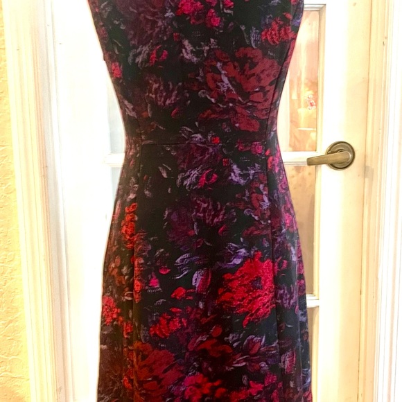 EUC SZ8 Elie Tahari Floral Cap sleeve dress - Picture 3 of 4